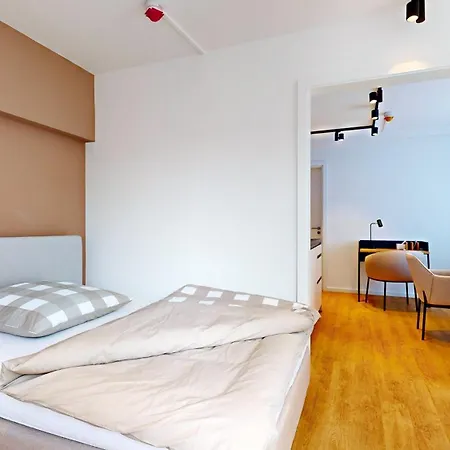 09 No8a Boardinghouse *